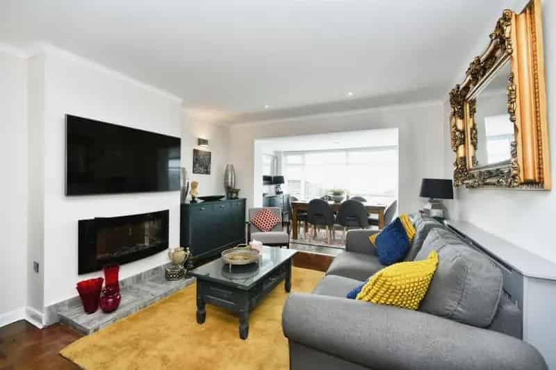 4 Bedroom Semi Detached House For Sale
