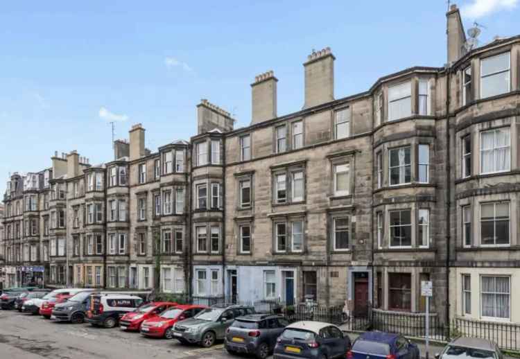 2 Bedroom Flat to Rent in Edinburgh Hillside