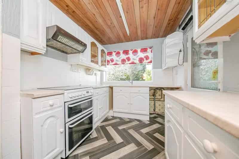 3 Bed House in Harwich with Garage and Garden