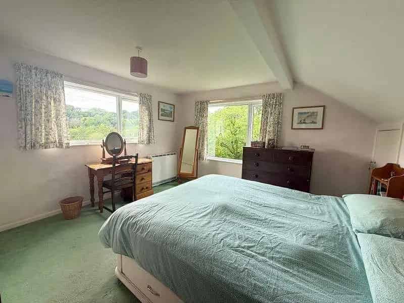 3 Bed Character Cottage For Sale