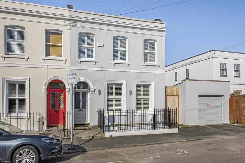 4 Bedroom House for Sale