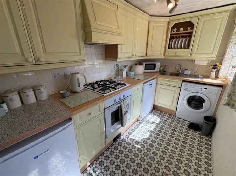 Two Bedroom Cottage For Sale Near Queensbury Village