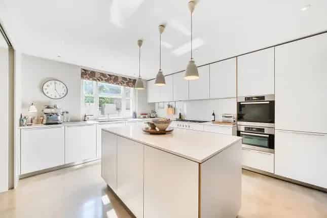 5 Bedroom Victorian House for Sale in West Dulwich London