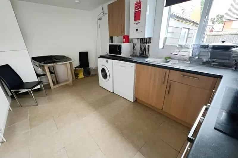 Five Bedroom Semi Detached House HMO Investment Potential