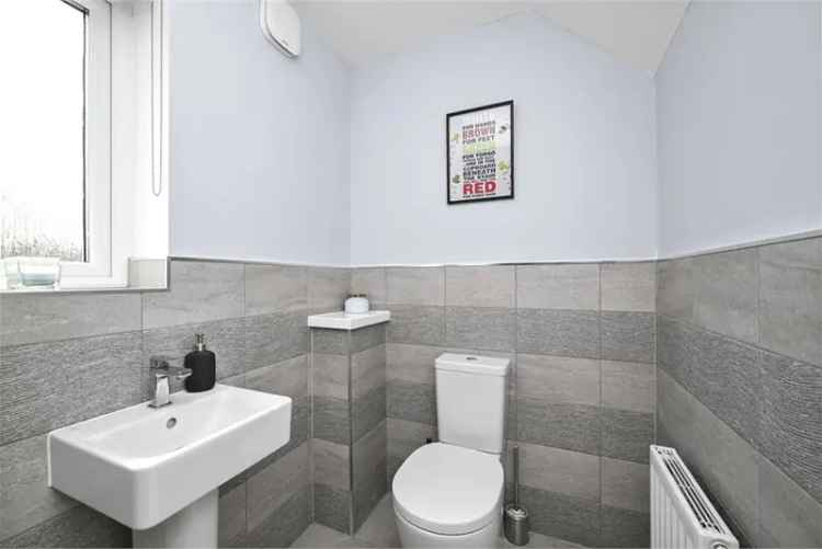 3 Bed End Terraced House with Garden Room and EV Charging