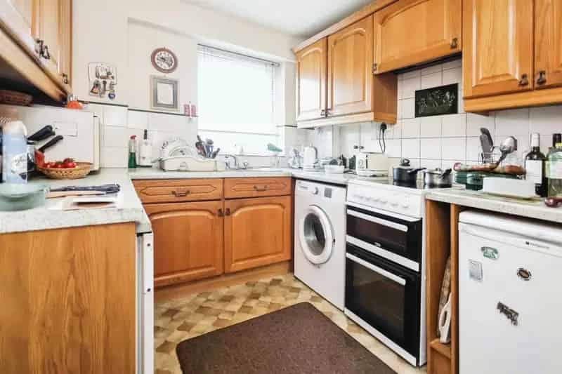 Three Bedroom Semi-Detached House in Rowley Regis