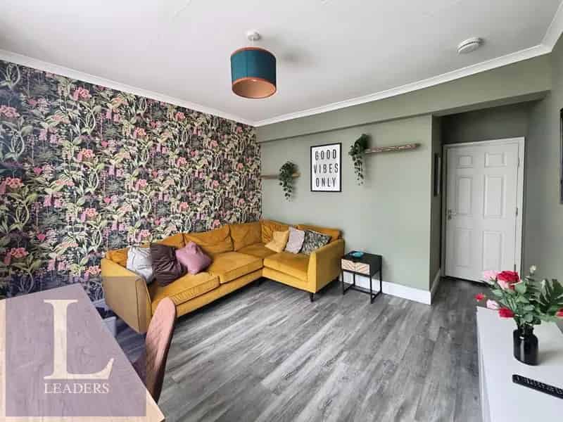 3 Bedroom Furnished Apartment Brighton City Centre