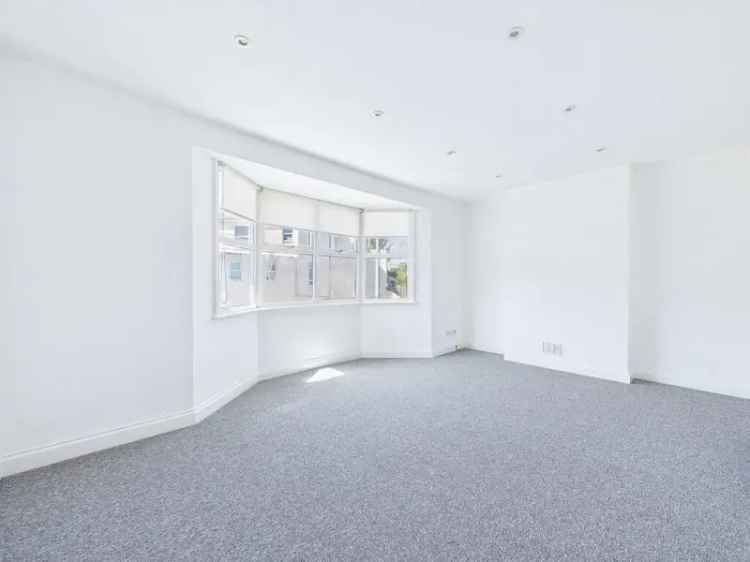 2 Bedroom Maisonette Near Mainline Stations For Sale