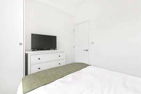 One Bedroom Apartment near Wandsworth Common