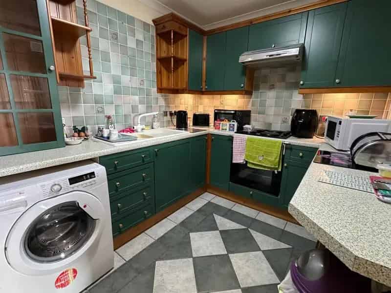 1 bedroom Flat
 To Let