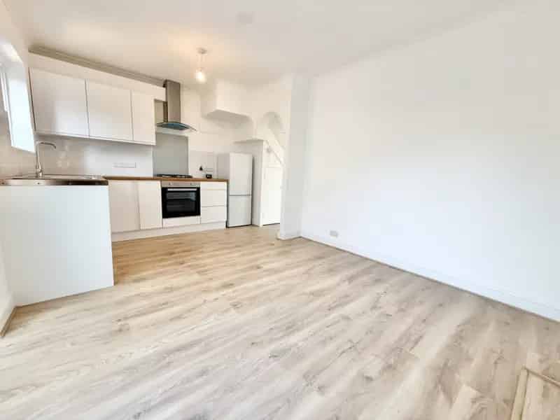 3 bedroom House
 To Rent