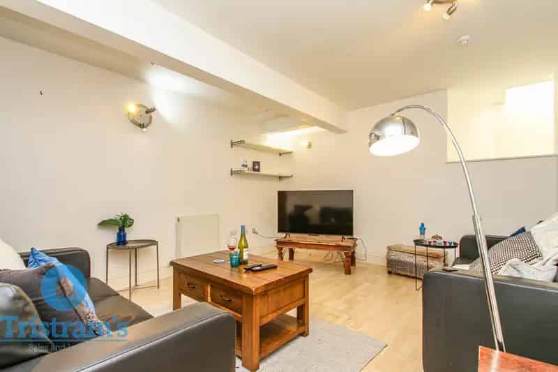 5 Bedroom Flat House to Rent Near NTU