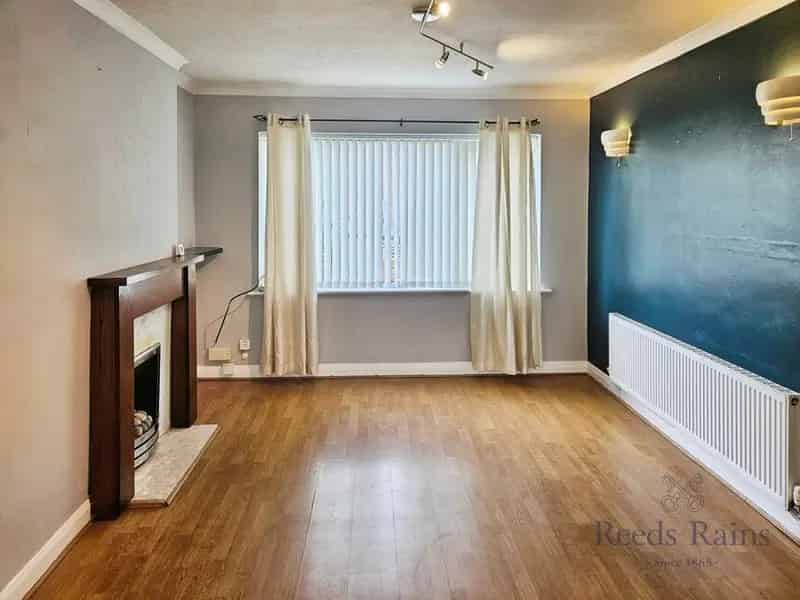 3 Bedroom Mid Terrace House for Sale Lostock Hall