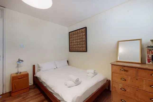 Detached house to rent in Goldman Close, London E2