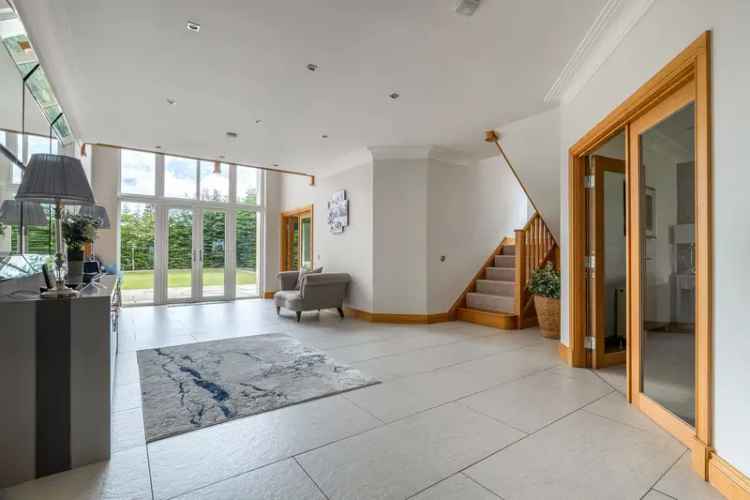 Luxury 6-Bedroom Detached Home Newton Mearns