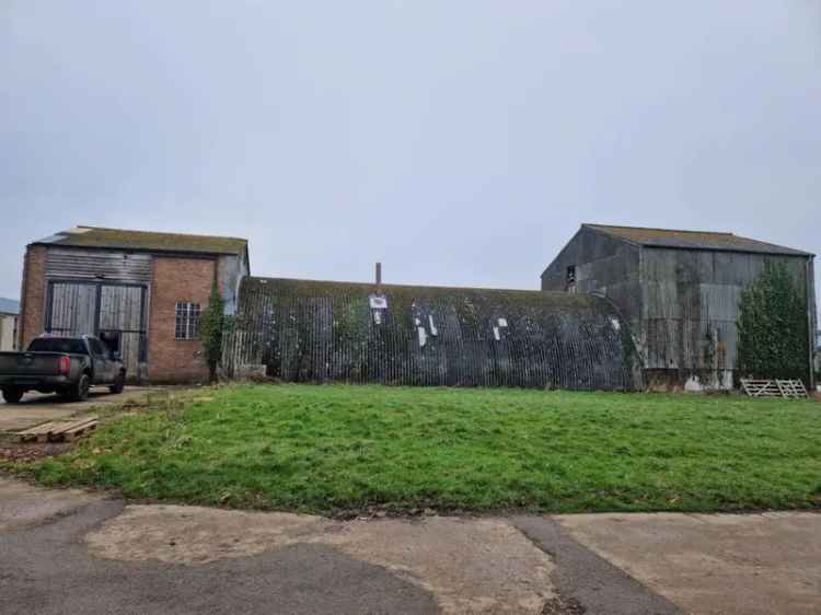 940 Sqft Warehouse Workshop to Let - Secure Rural Site