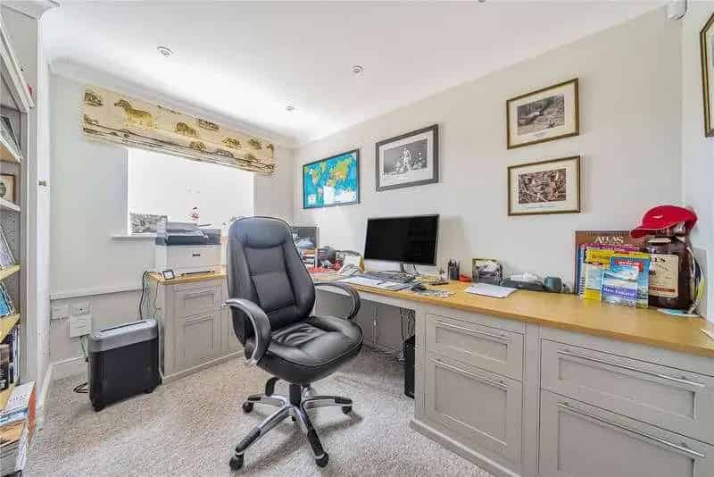 4 Bed Country House with Panoramic Views and 7 Acres