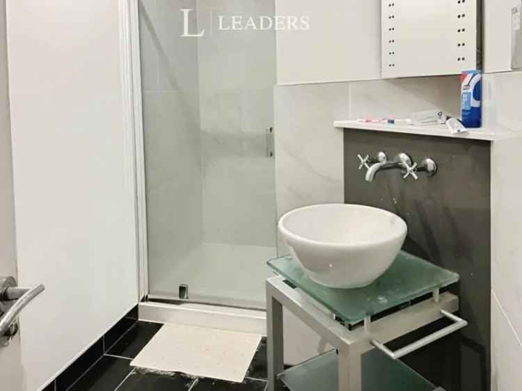 1 Bedroom Luxury Flat City Center Student Friendly