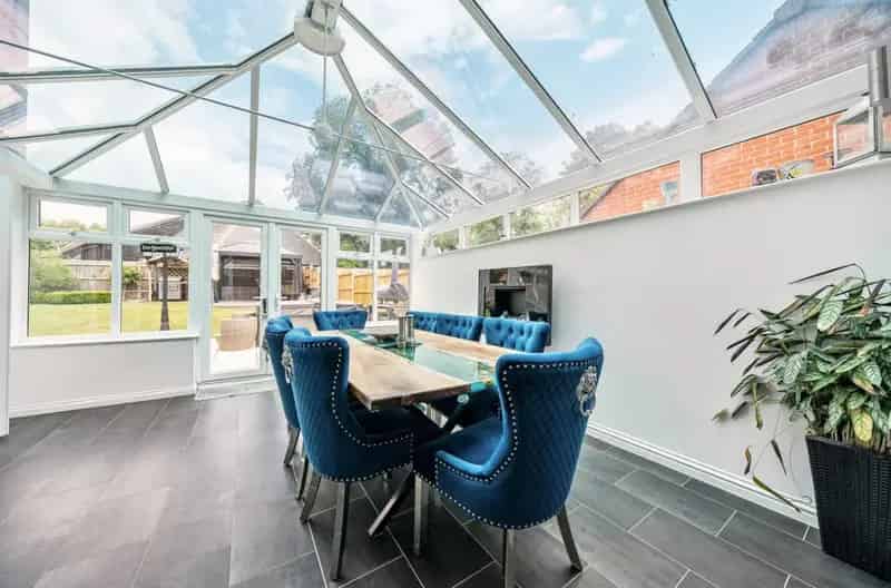 7 bed house for sale