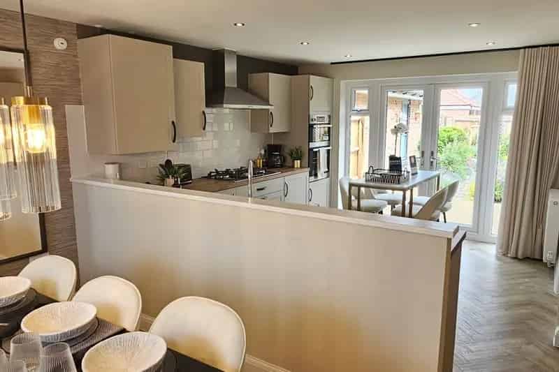 4 Bedroom Detached House with Incentives