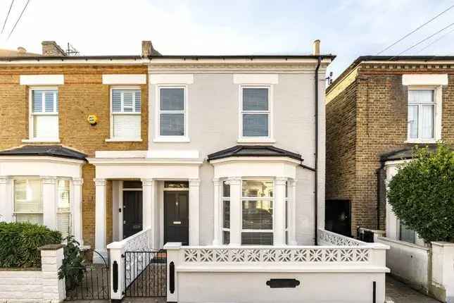 5 Bedroom House for Sale Near Brockwell Park