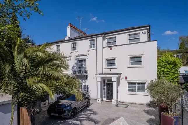 Six Bedroom Family Home for Sale in St John's Wood NW8