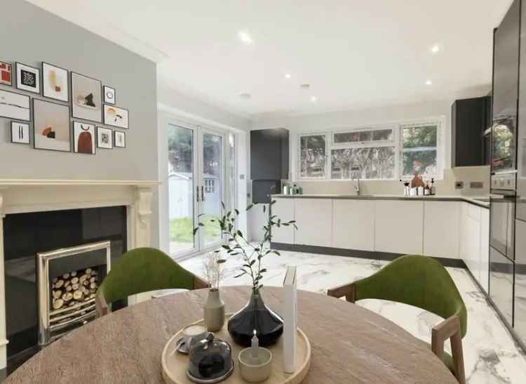 Four Bedroom Detached Bungalow in Lower Sunbury
