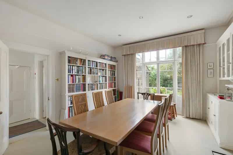 6 Bedroom Semi-Detached House for Sale Blenheim Road London