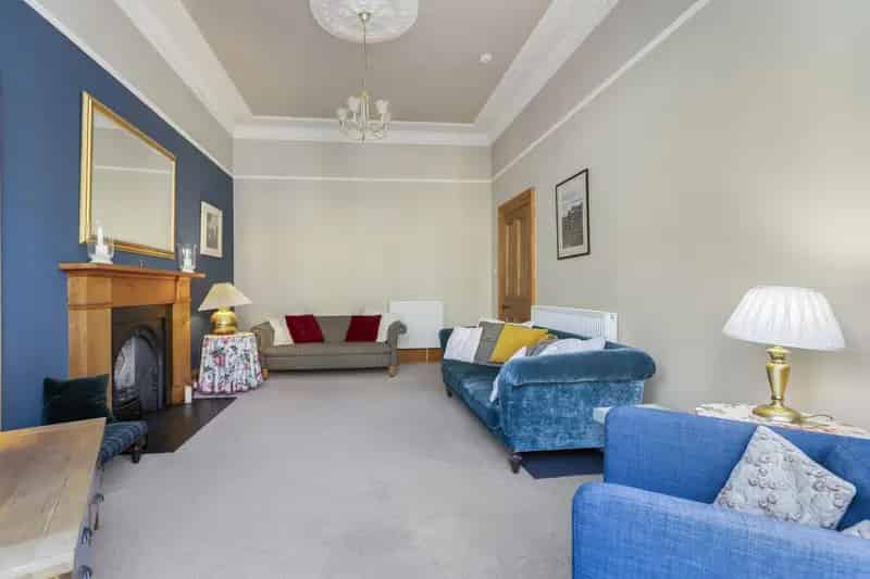 4 Bedroom Flat to Rent in Morningside Edinburgh