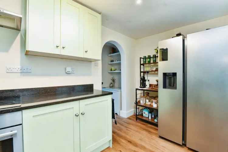 Modern 3-Bedroom Cottage Littleton Panell