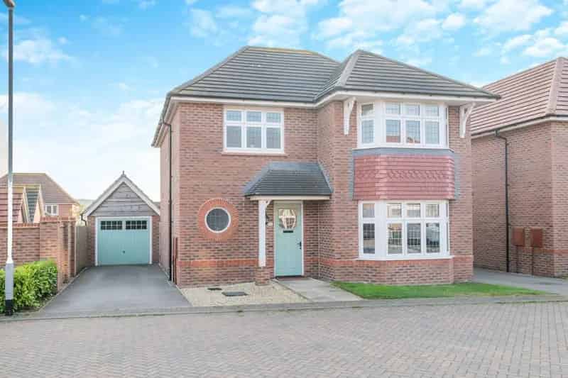 3 Bedroom Detached House Highburton