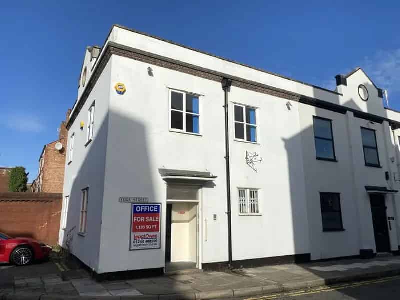 Chester City Centre Office Building 1120 sq ft