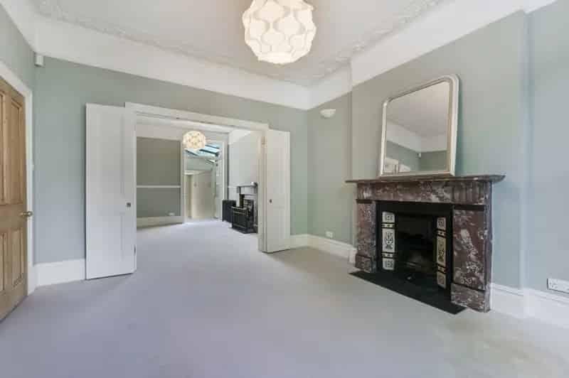 5 Bedroom Semi-Detached House Near Chiswick High Road