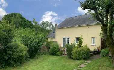 Spacious Converted Mill in Sandford - 4 Beds, 2 Baths, Private Gardens