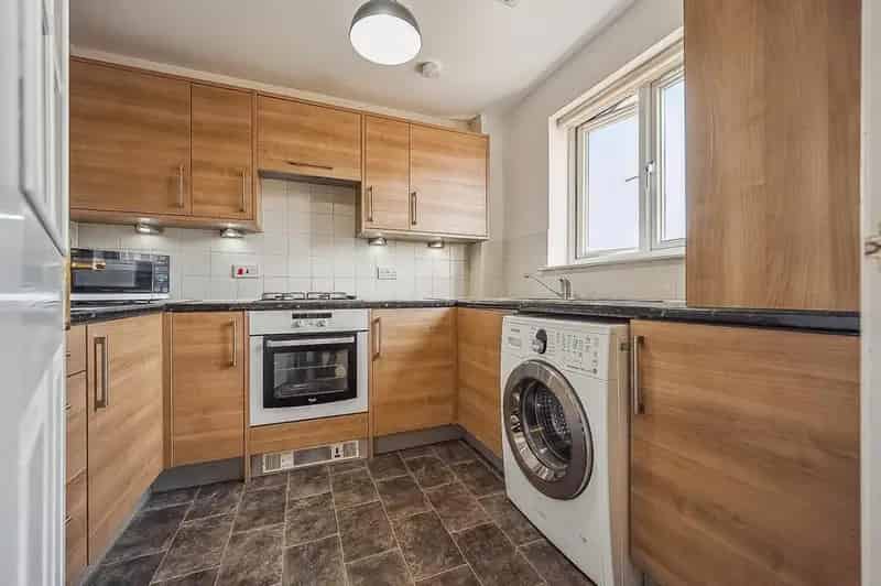 2 Bedroom Flat to Rent in Scotland