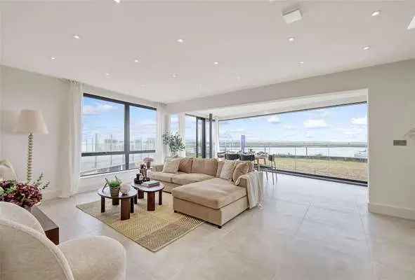 Kingsmans Point New Homes: Luxury Waterfront Living in Hullbridge