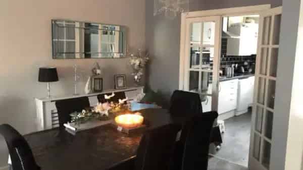 4 Bed Semi Detached House Near Schools and Train Links