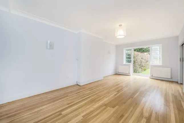 5 Bedroom Semi Detached House for Rent London N2