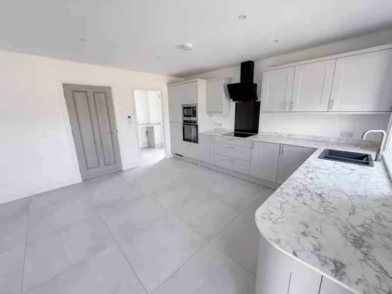 4 Bedroom Detached House for Sale in Dilton Marsh