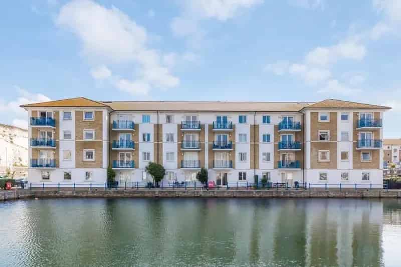 2 Bedroom Apartment Brighton Marina Chain Free Parking Balcony