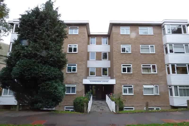 2 Bedroom Flat to Rent - Bright Spacious Unfurnished Flat