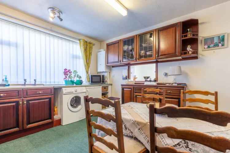4 Bedroom Bungalow For Sale