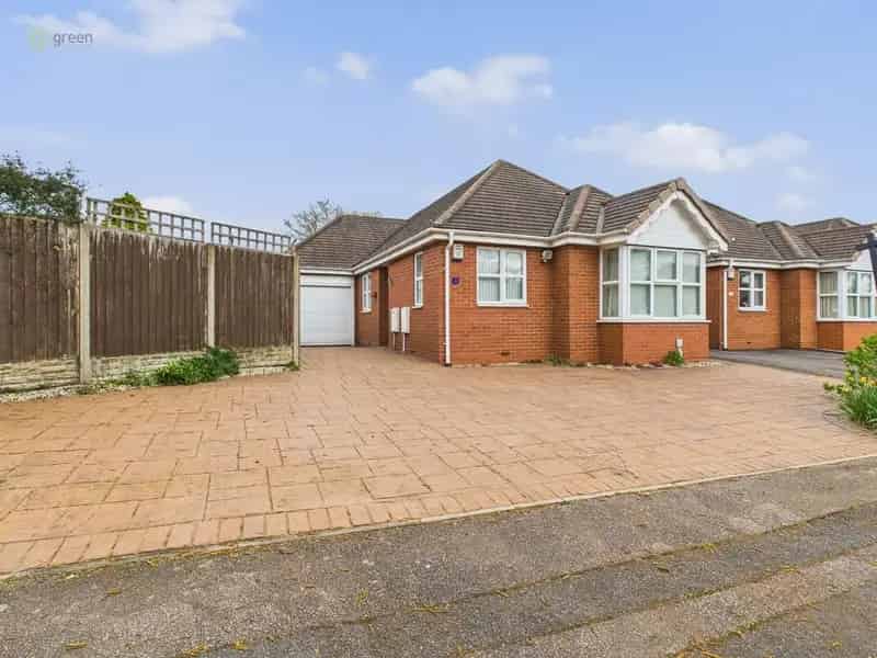 3 bedroom bungalow for sale