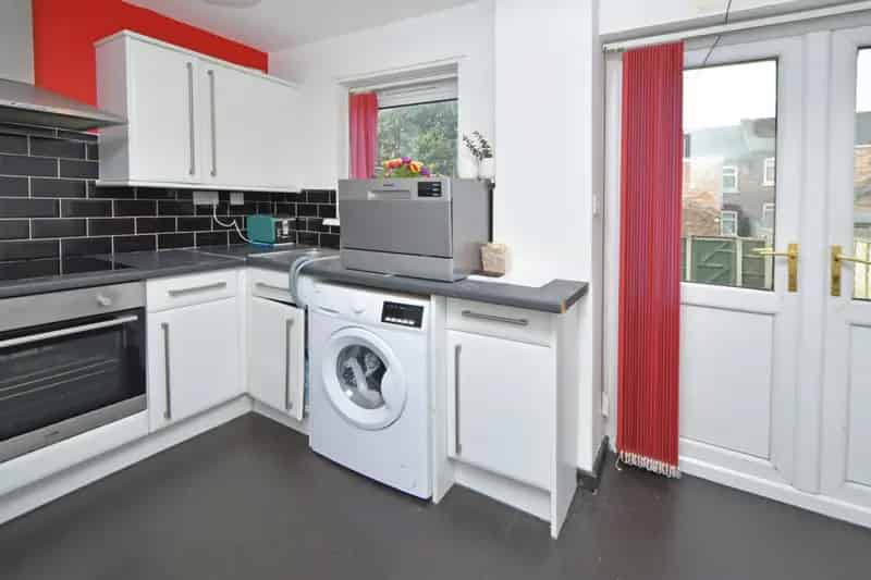 1 Bedroom House For Sale