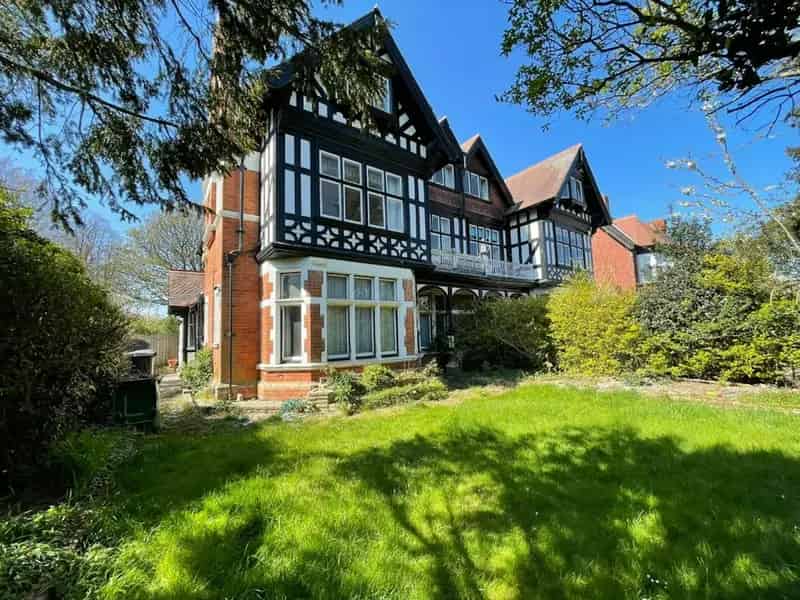 Spacious 4-Bedroom Semi-Detached Home with Wrap-Around Garden