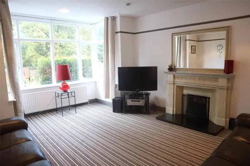 Detached Family Home 4 Beds Belfast