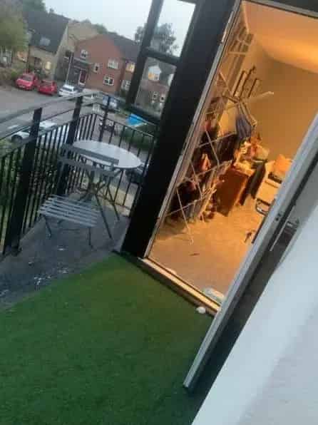 Top Floor Flat with Balcony Quiet Area Friendly Neighbors