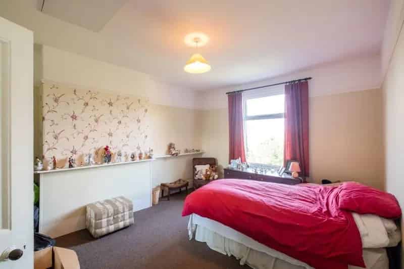 4 Bed Edwardian House for Sale - No Upward Chain