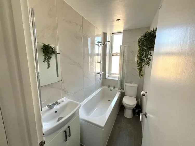 Brighton Studio Apartment 25 sq ft Modern City Living