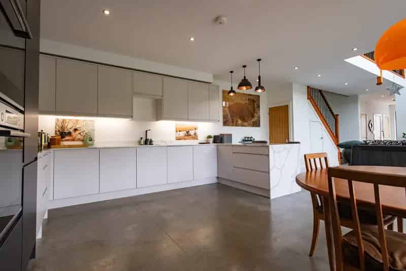 4 Bedroom Barn Conversion Semi-Detached House for Sale